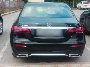 Mercedes E